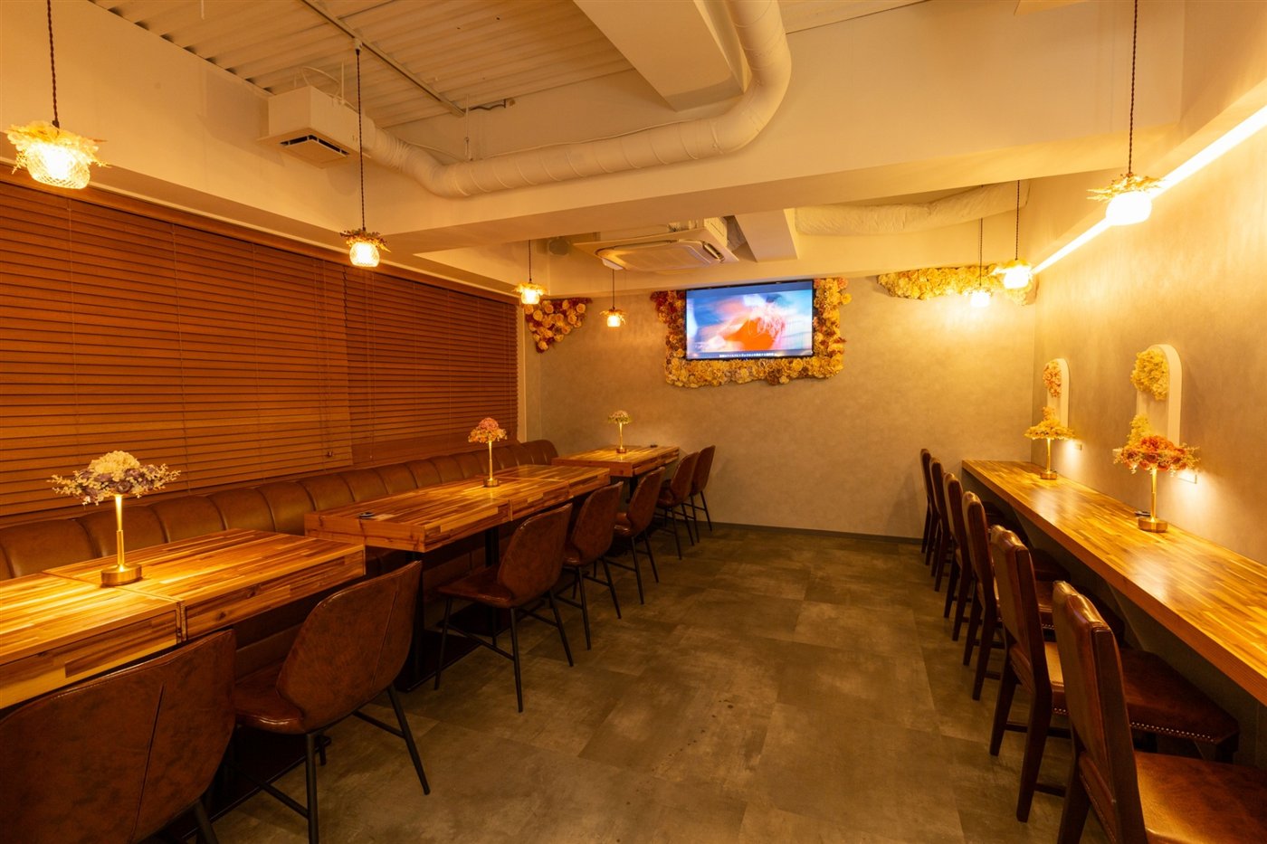 cafe Mr. 広い店内